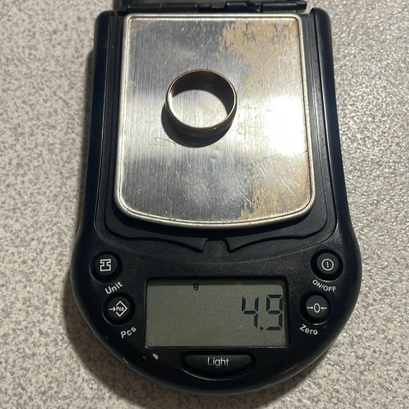 10 Karat gold band - Picture 4 of 5